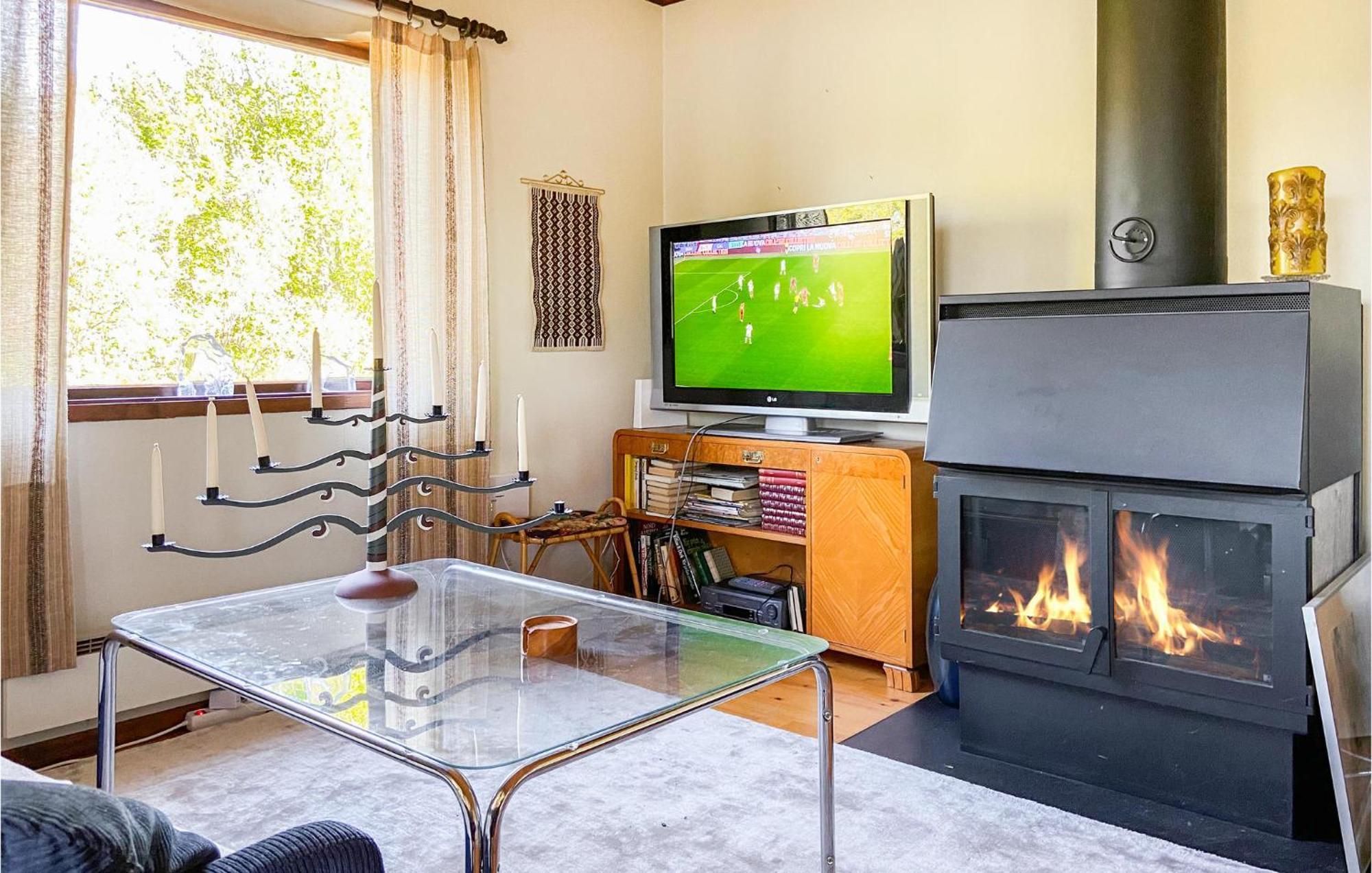 Awesome Home In Lenhovda With Wifi Εξωτερικό φωτογραφία